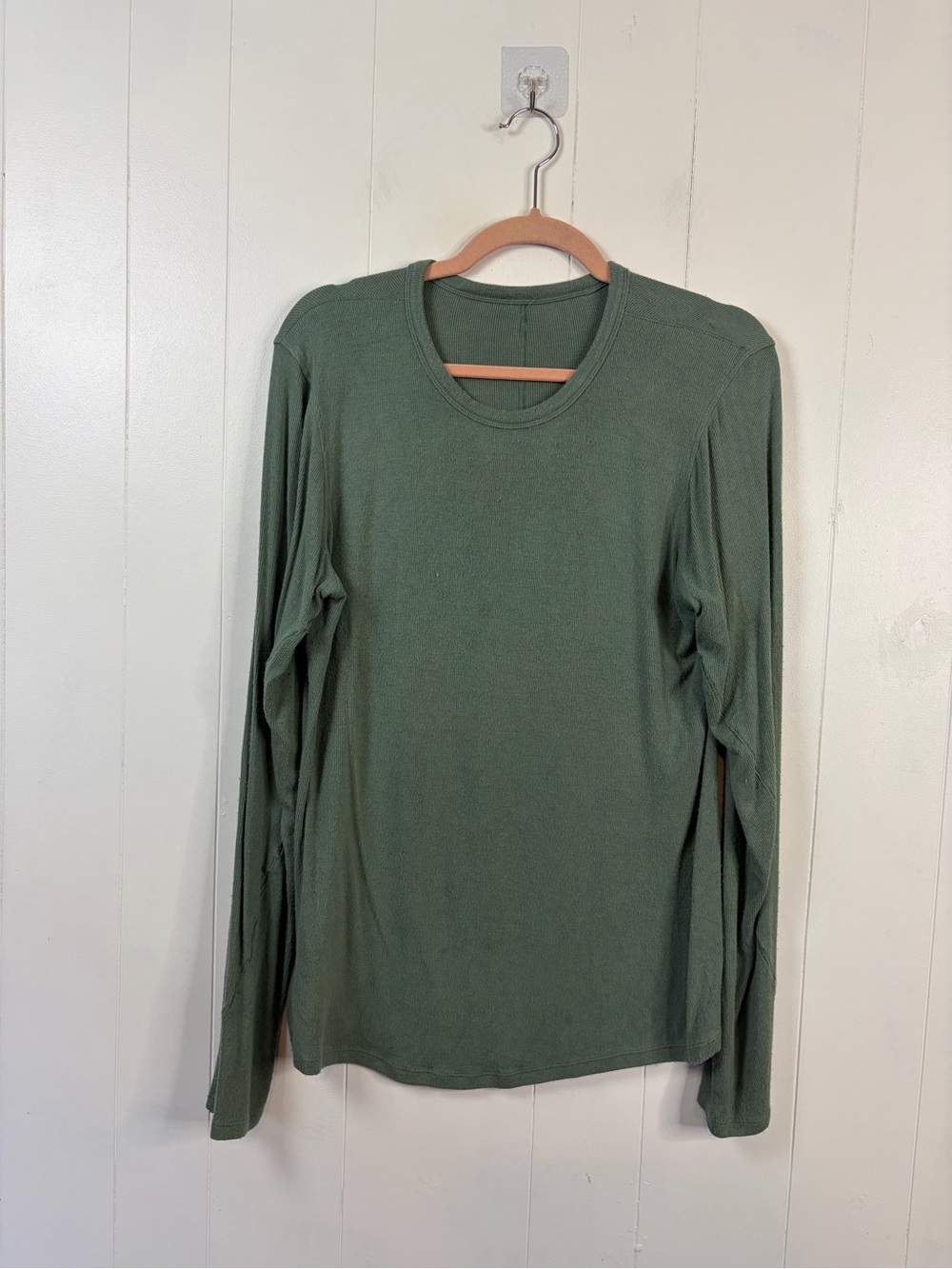 Lululemon hold tight long sleeve green top shirt size 14 winter activewear